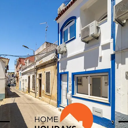 #305 Sea House By Holidays Apartment