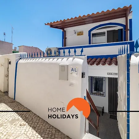 #305 Sea House By Holidays